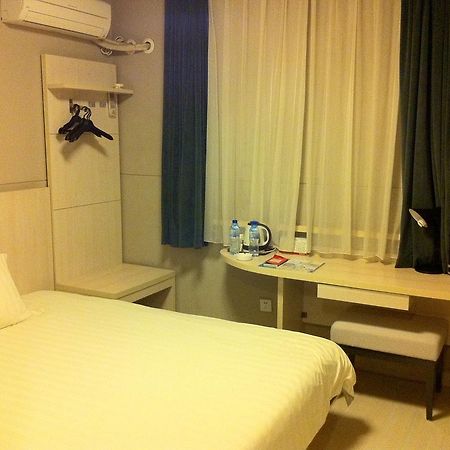 Jinjiang Inn Jining Guhuai Road מראה חיצוני תמונה